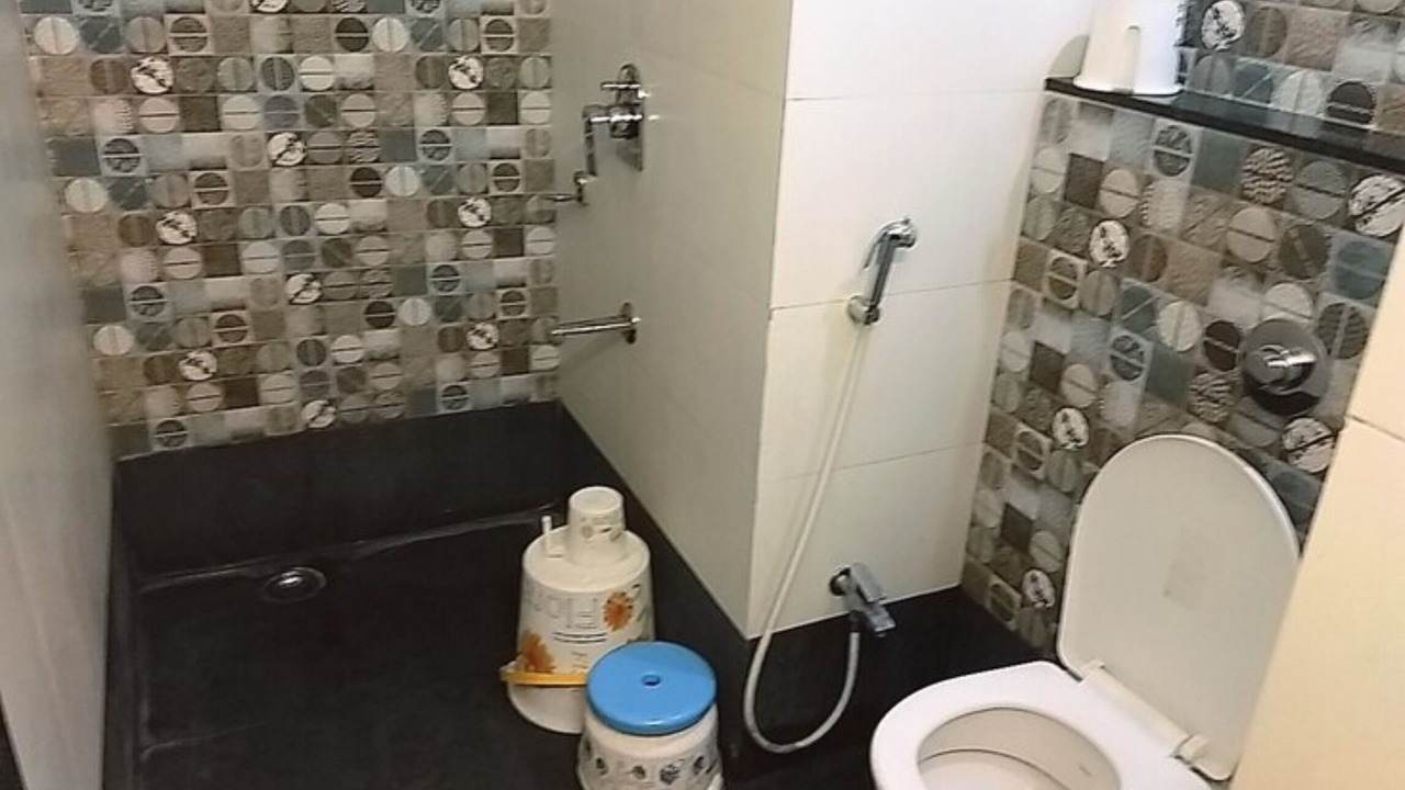 Photo of Bathroom in Jaora