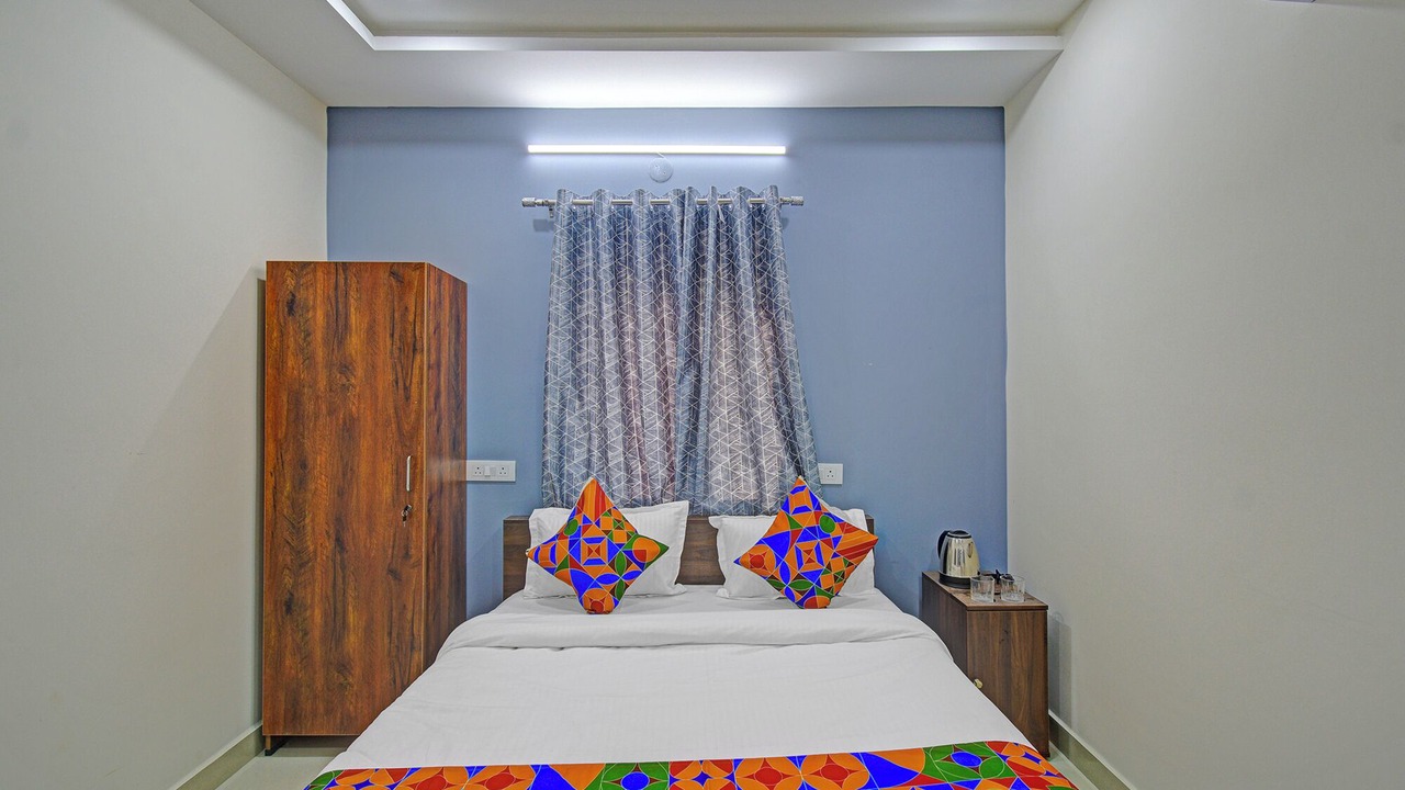 Photo of Bedroom in Nanakram Guda