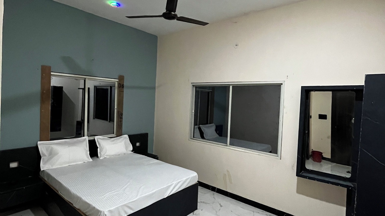 Photo of Bedroom in Ashta