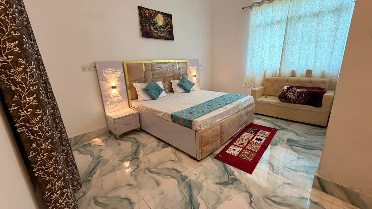 Photo of Bedroom in Bharthana