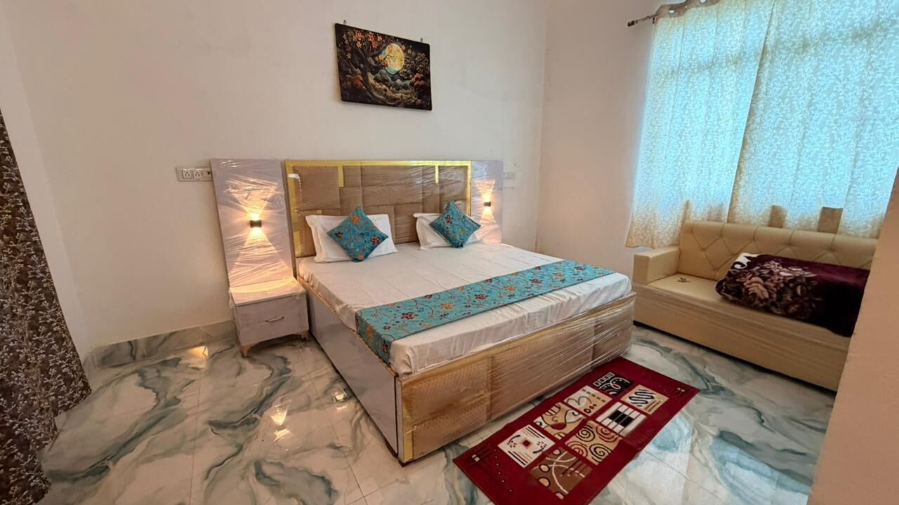Photo of Bedroom in Bharthana