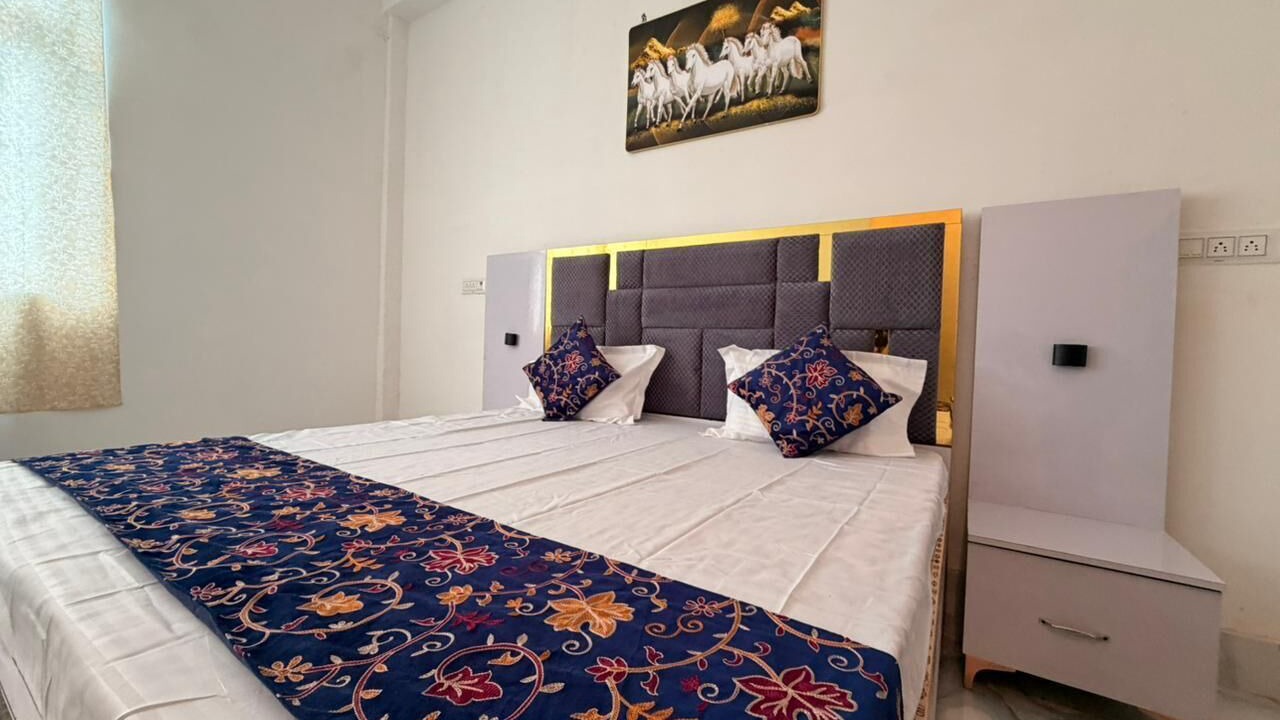 Photo of Bedroom in Bharthana