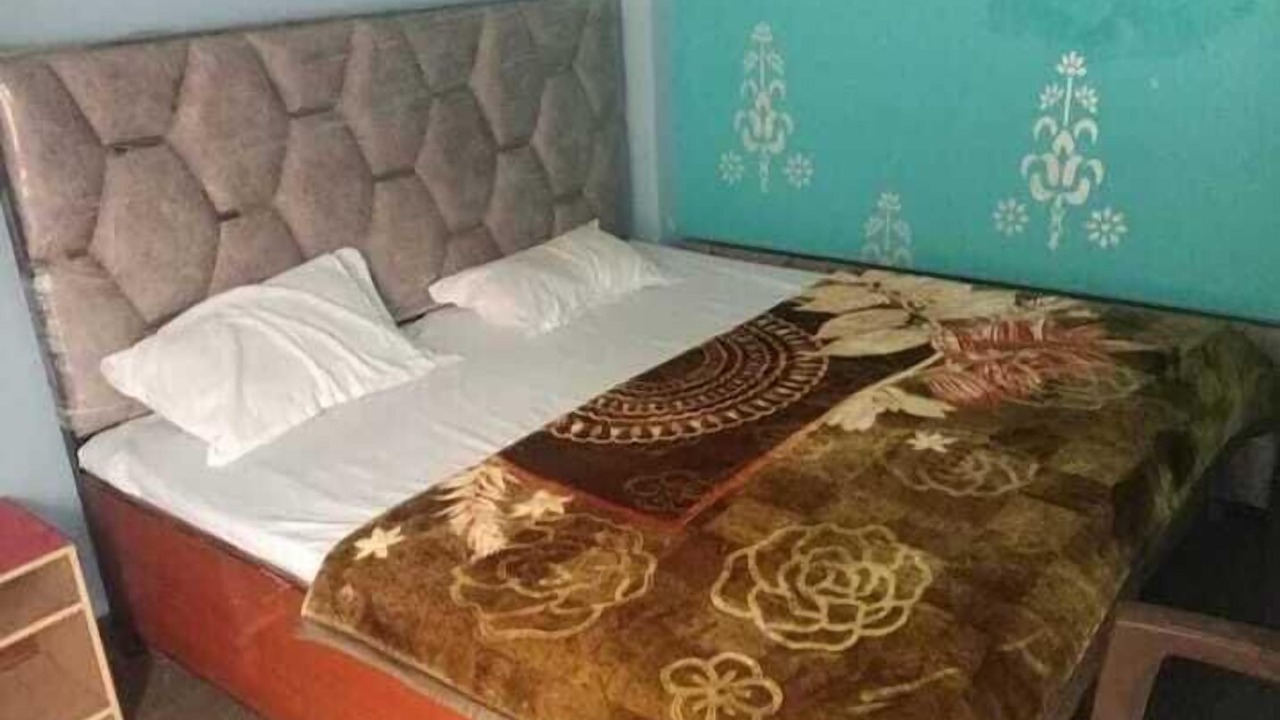 Photo of Bedroom in Rajgarhi