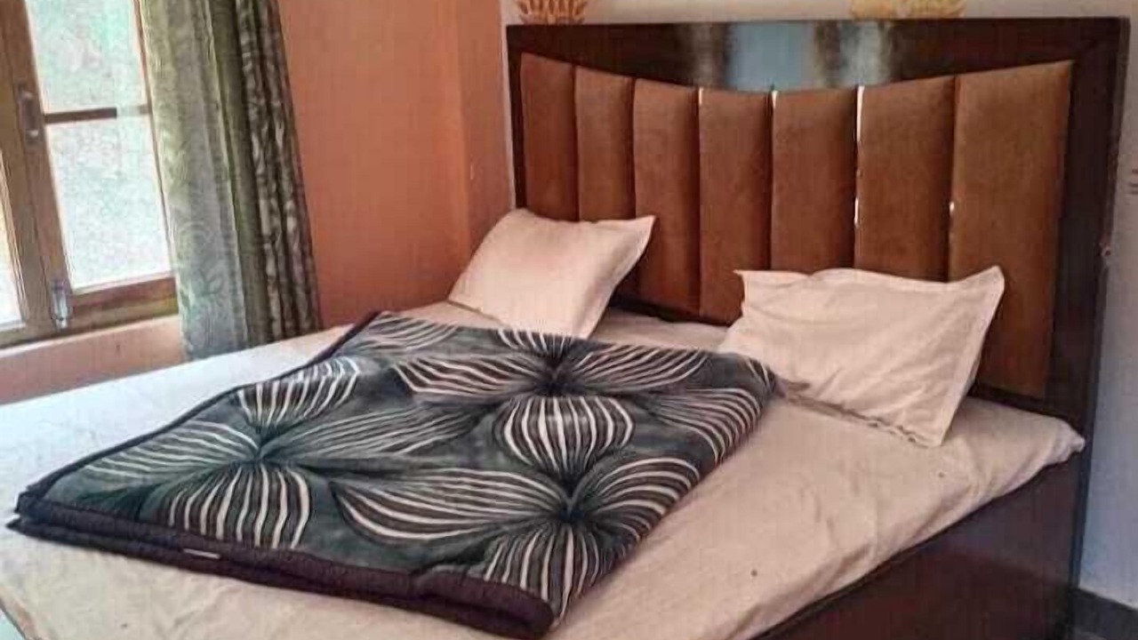 Photo of Bedroom in Rajgarhi