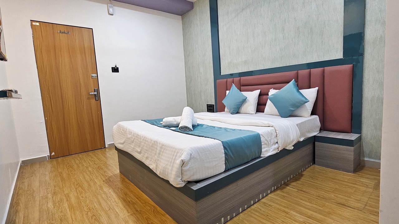 Photo of Bedroom in Surat