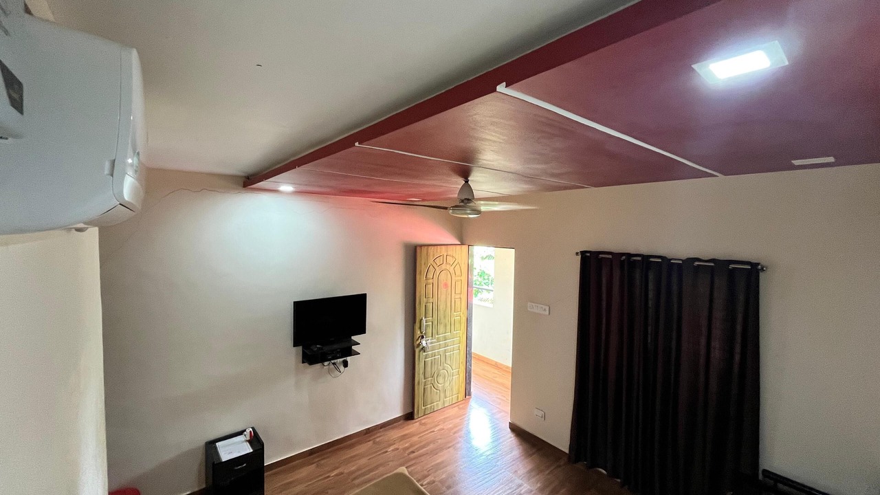 Photo of Bedroom in Diveagar