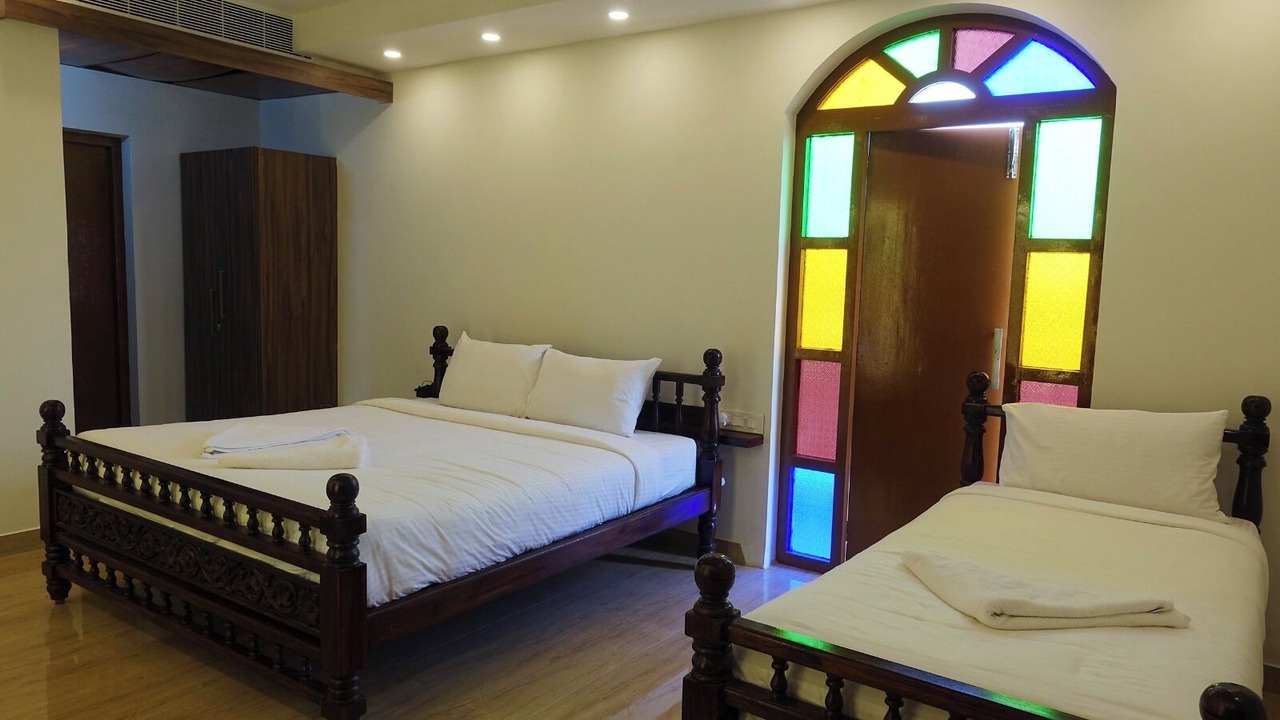 Photo of Bedroom in Thirukadaiyur