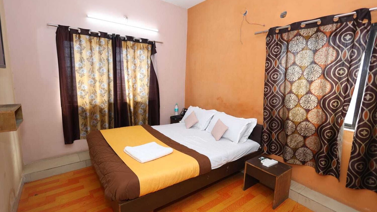 Photo of Bedroom in Rajkot