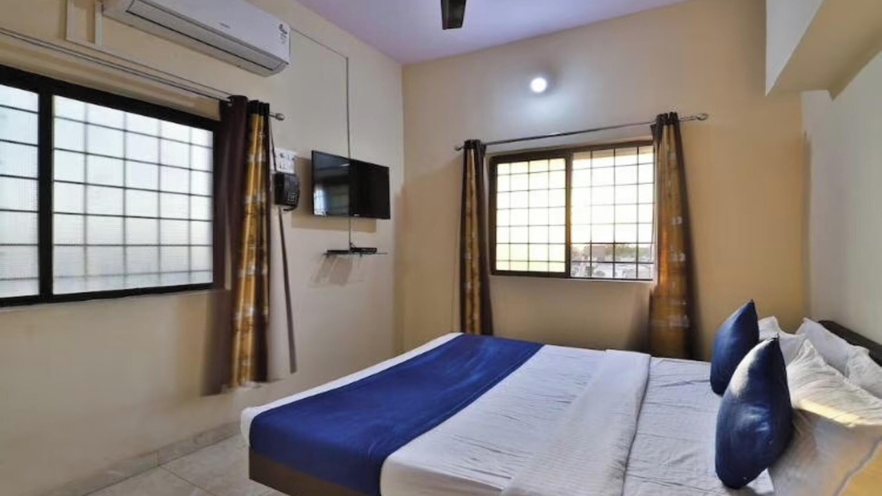 Photo of Bedroom in Rajkot