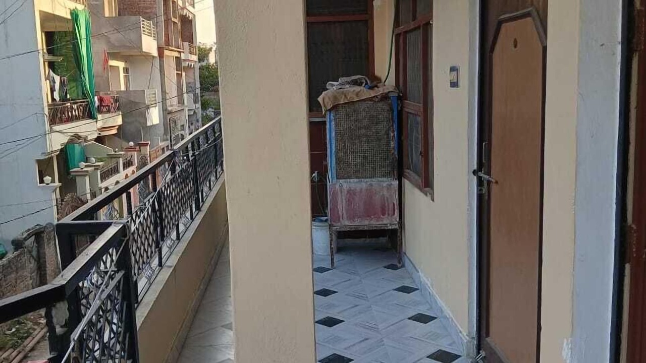 Photo of Patio Balcony in Jhusi