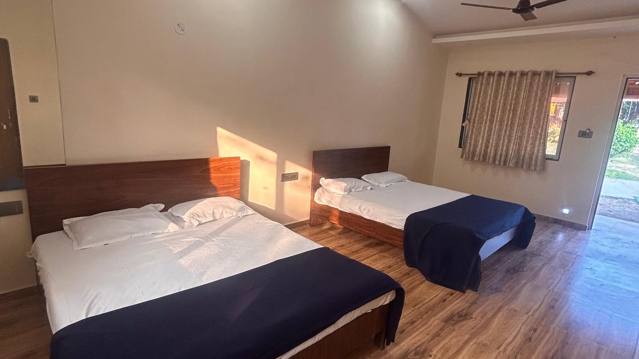 Photo of Bedroom in Amarnath
