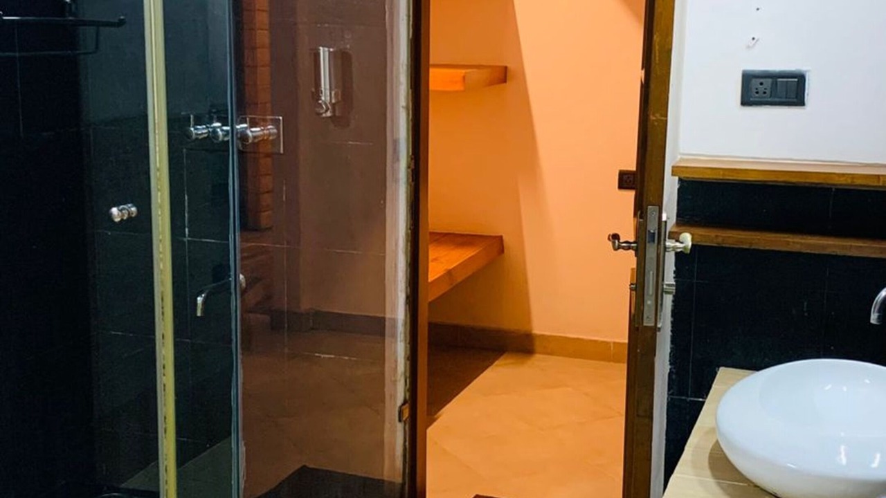 Photo of Bathroom in Kodaikanal