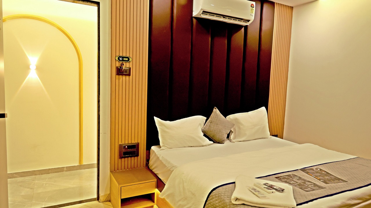 Photo of Bedroom in Surat