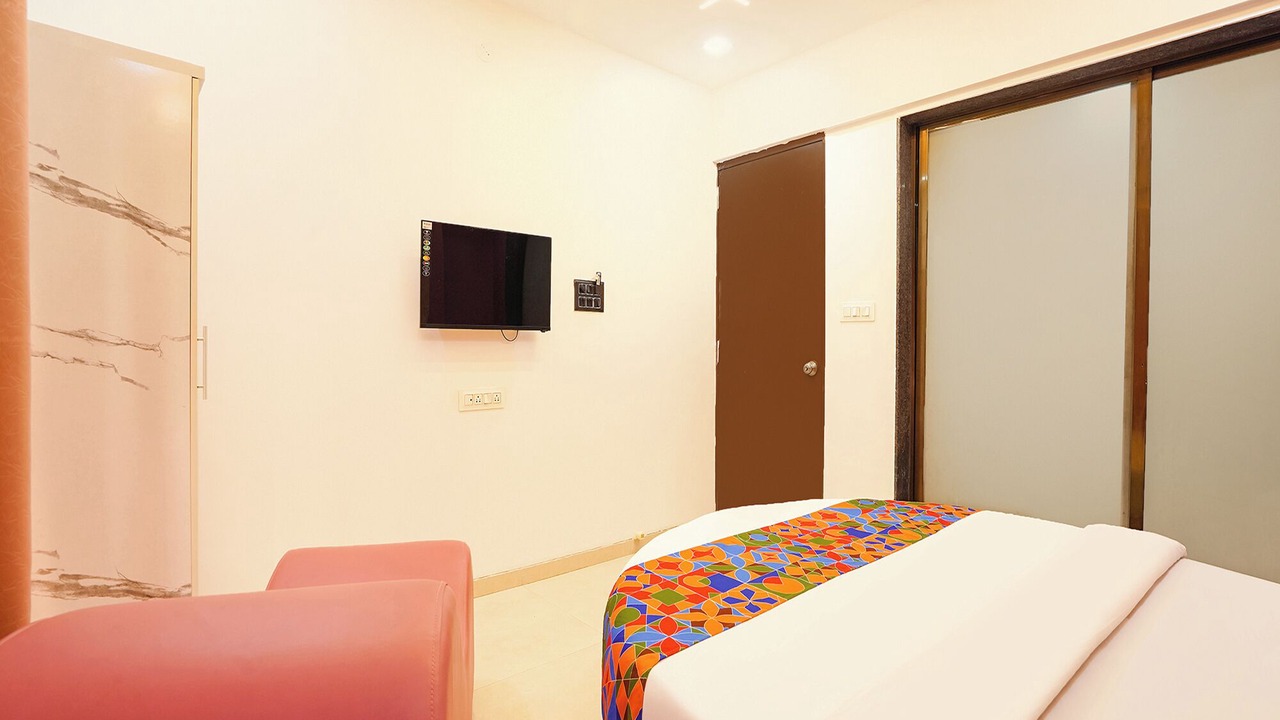 Photo of Bedroom in Hadapsar