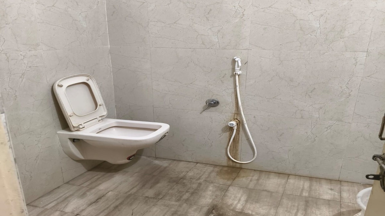 Photo of Bathroom in Perundurai