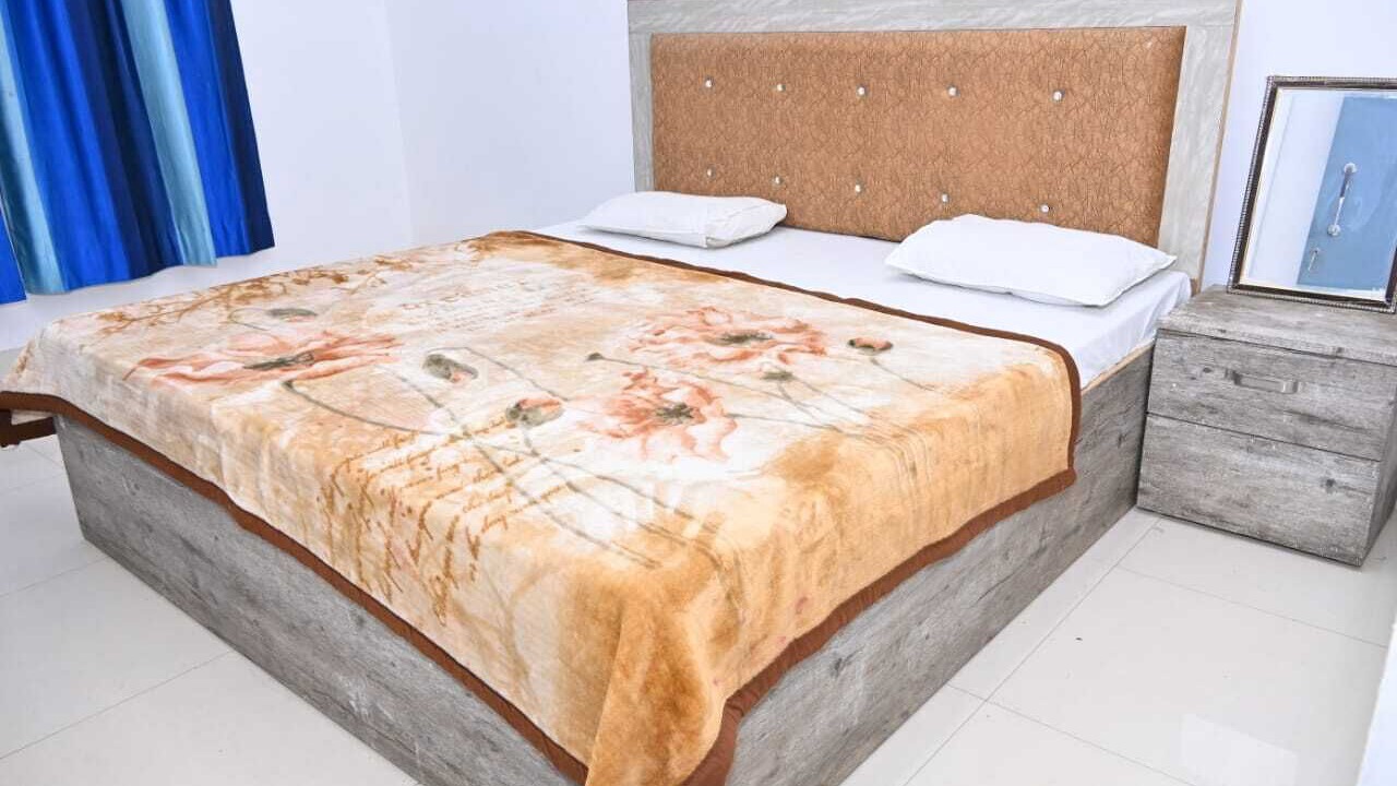 Photo of Bedroom in Aonla