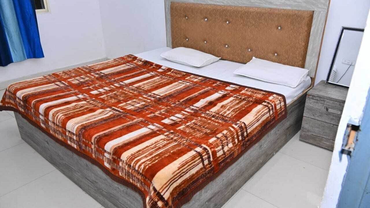 Photo of Bedroom in Aonla