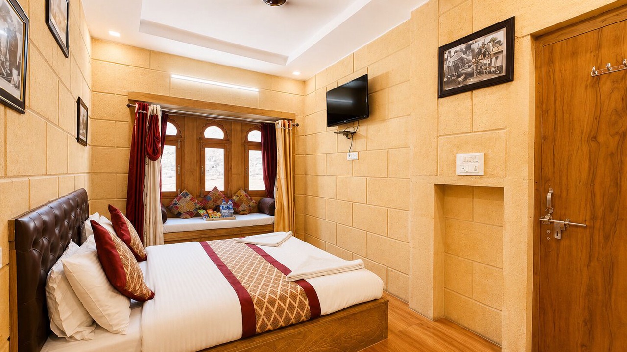 Photo of Bedroom in Amar Sagar Pol