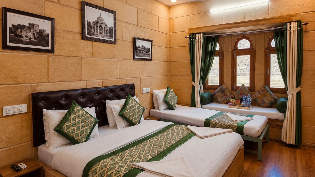Photo of Bedroom in Amar Sagar Pol