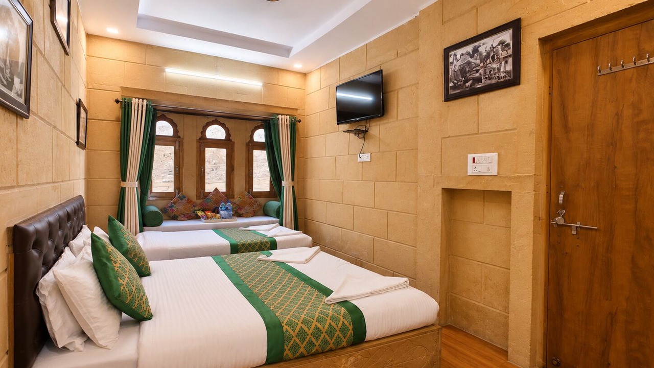 Photo of Bedroom in Amar Sagar Pol