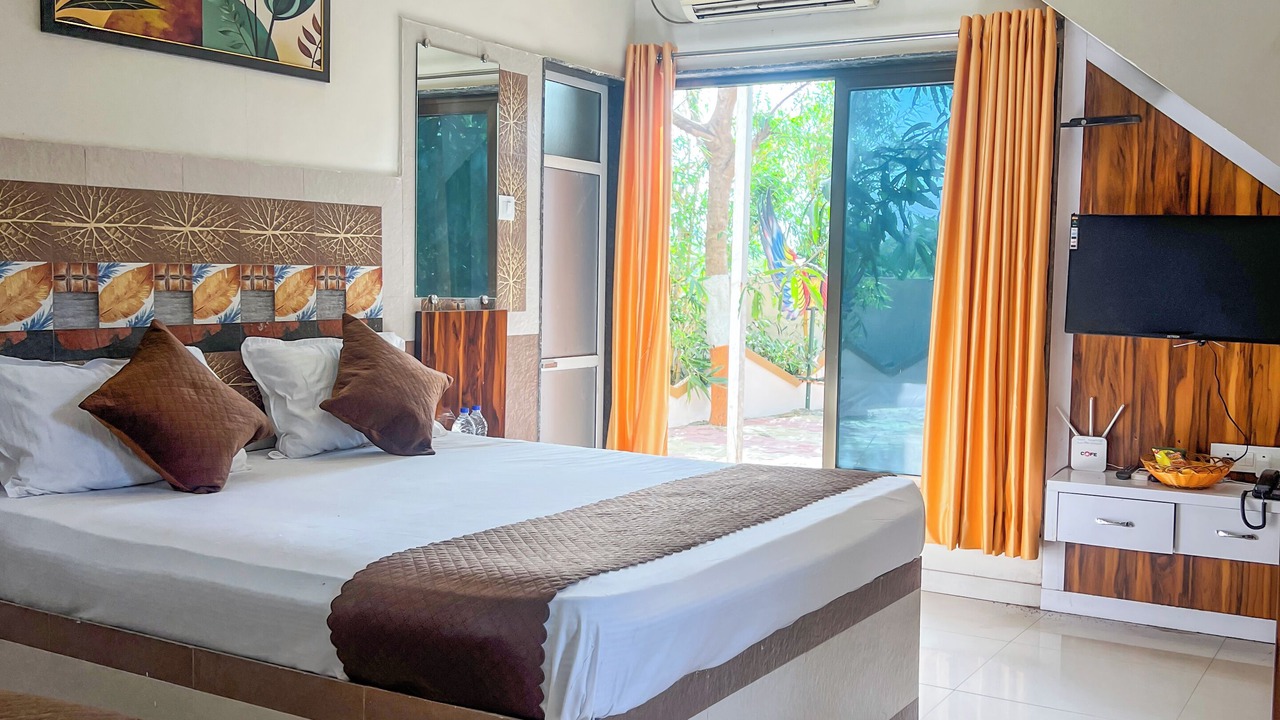 Photo of Bedroom in Trimbak