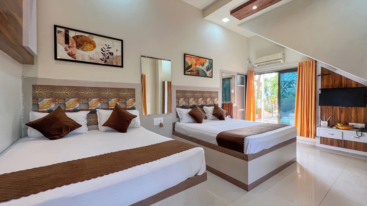 Photo of Bedroom in Trimbak