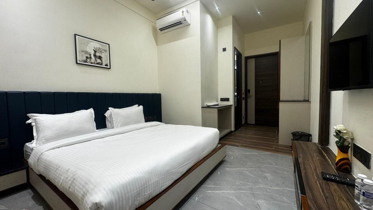 Photo of Bedroom in Kodinar