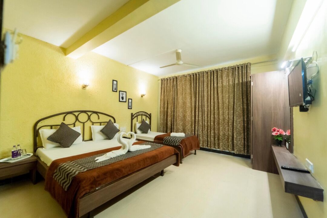 Photo of Bedroom in Mahabaleshwar