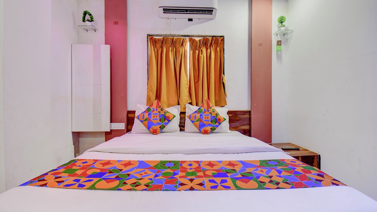 Photo of Bedroom in Alandi