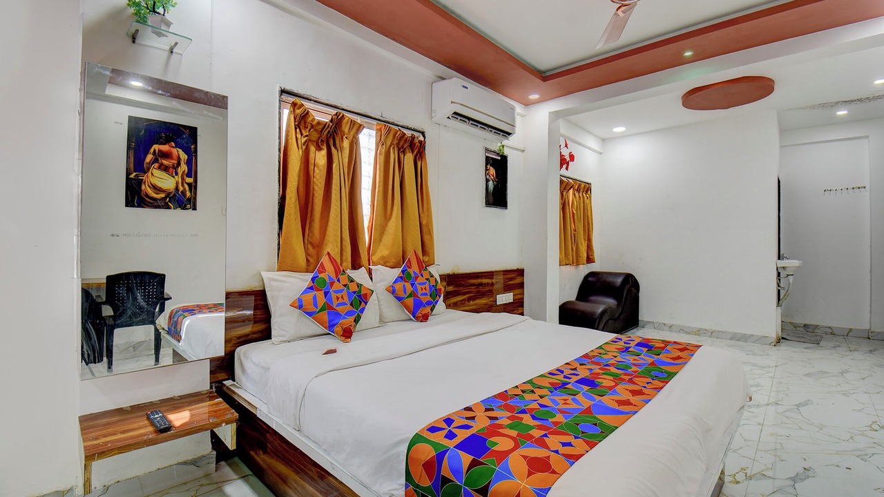 Photo of Bedroom in Alandi