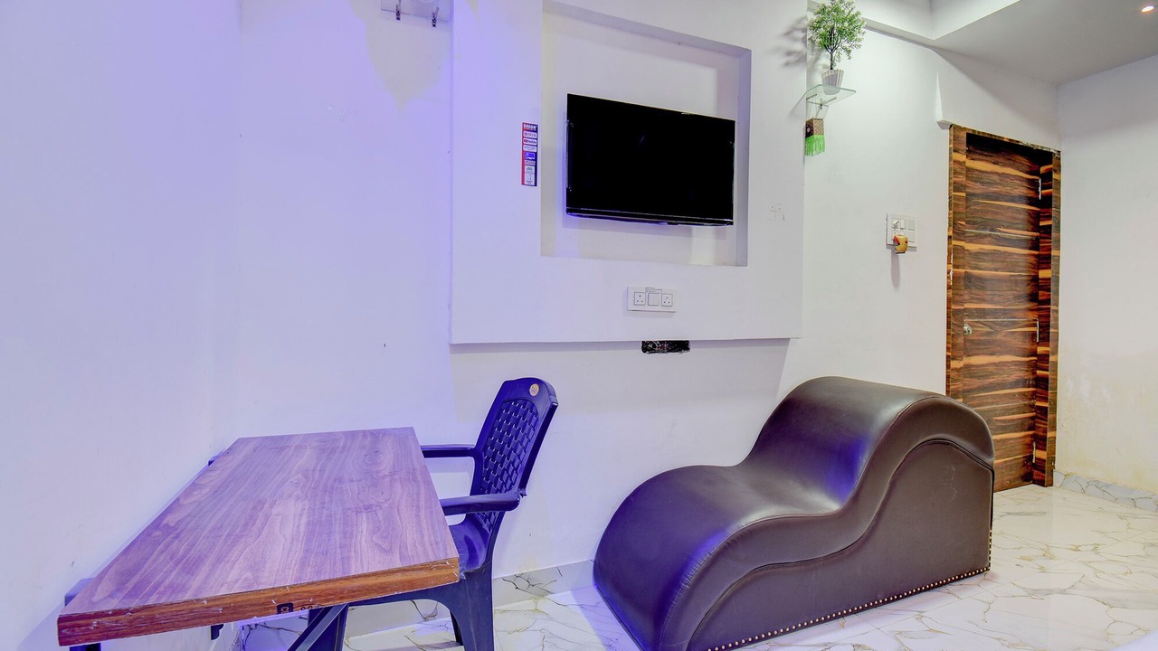 Photo of Bedroom in Alandi