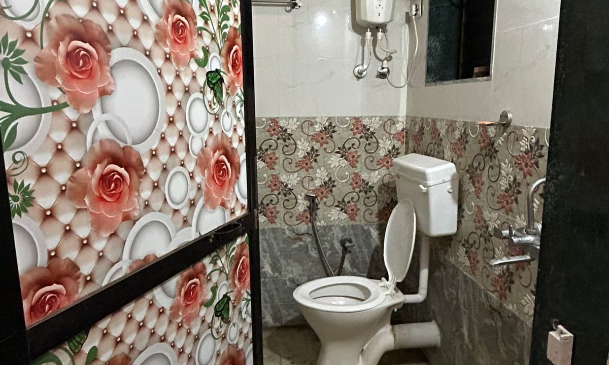 Photo of Bathroom in Akshi