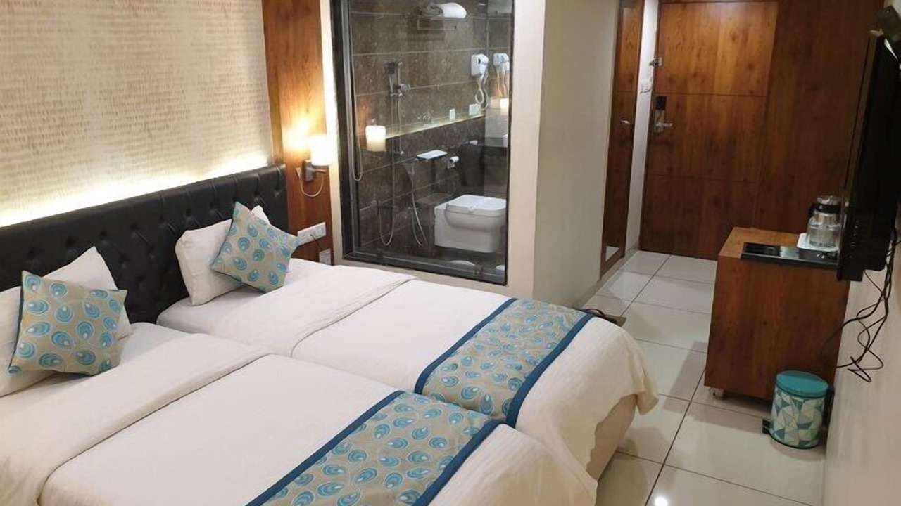 Photo of Bedroom in Sayajiganj
