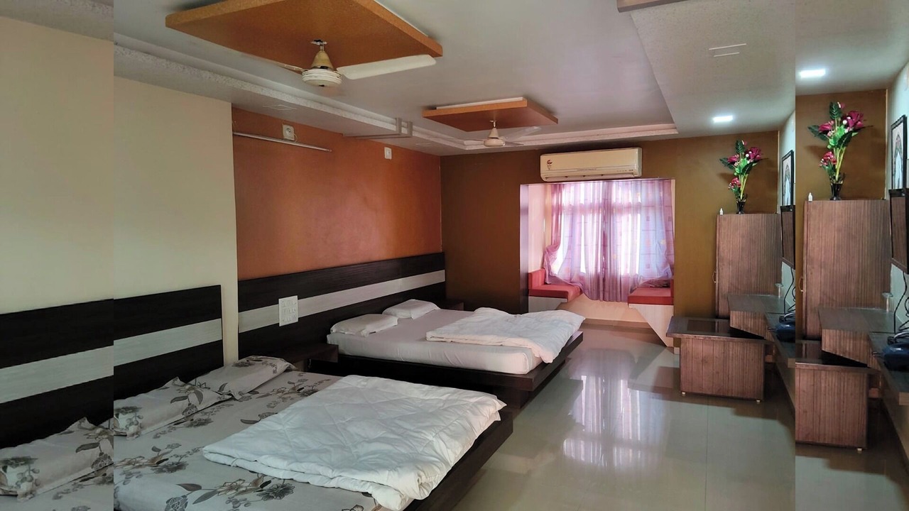 Photo of Bedroom in Shamlaji