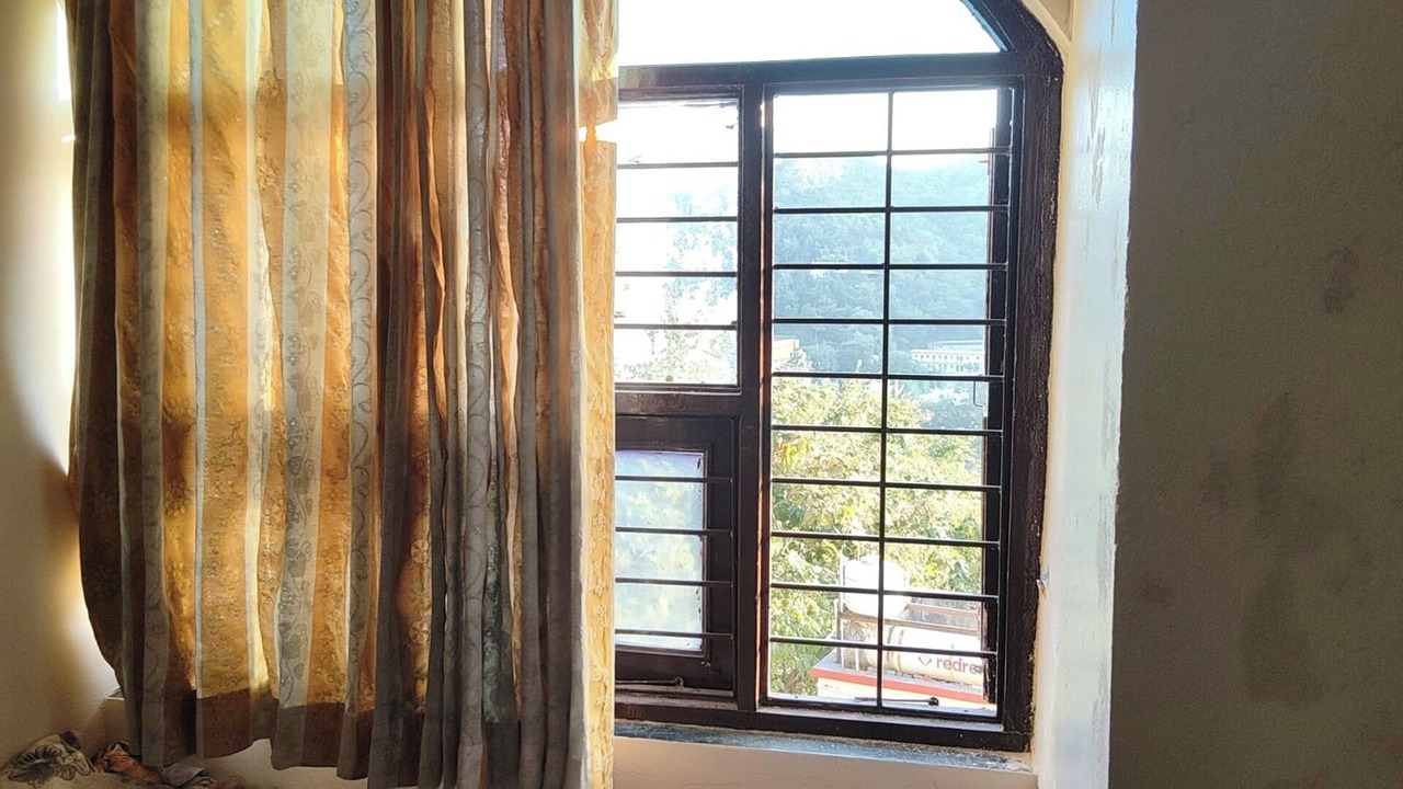 Photo of Bedroom in Shamlaji