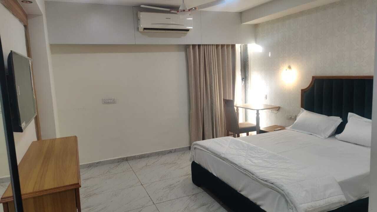 Photo of Bedroom in Gandhinagar