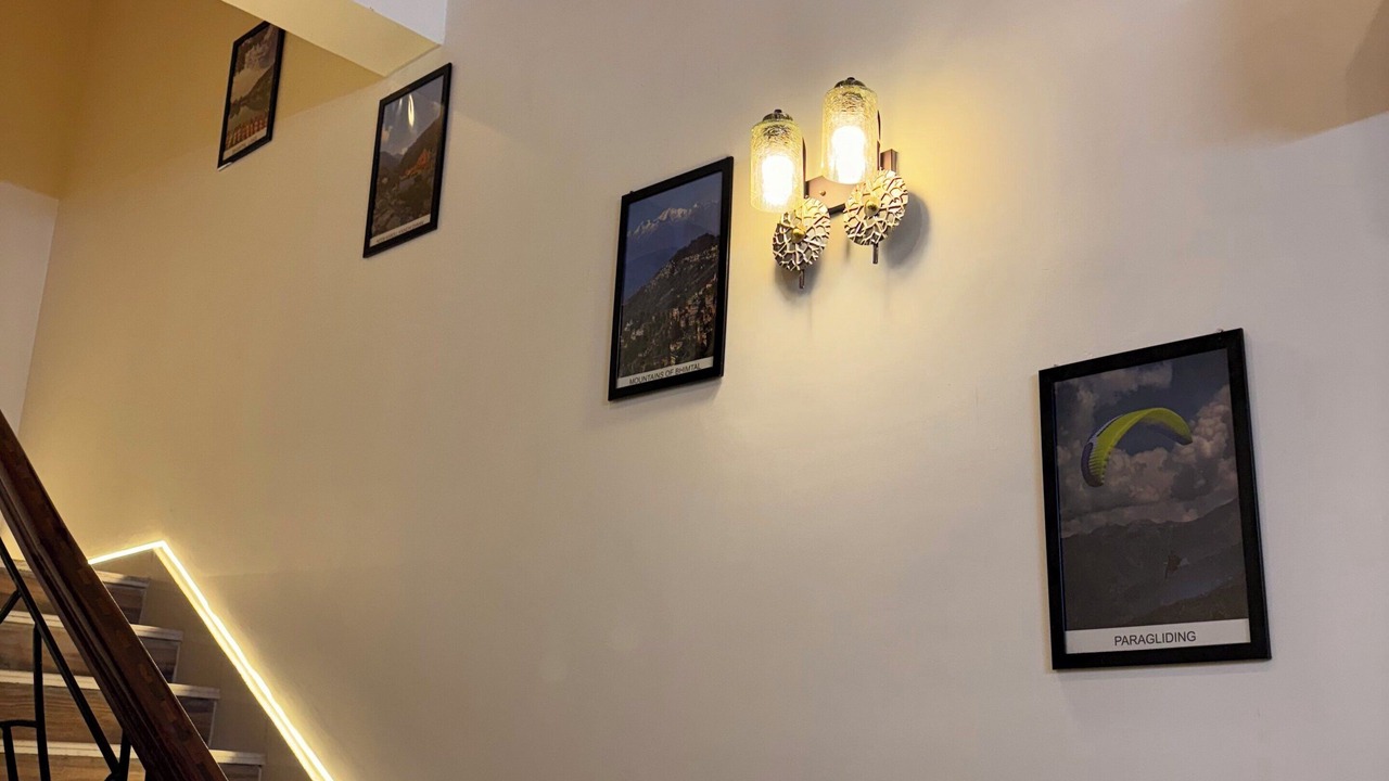Photo of Livingroom in Bhimtal