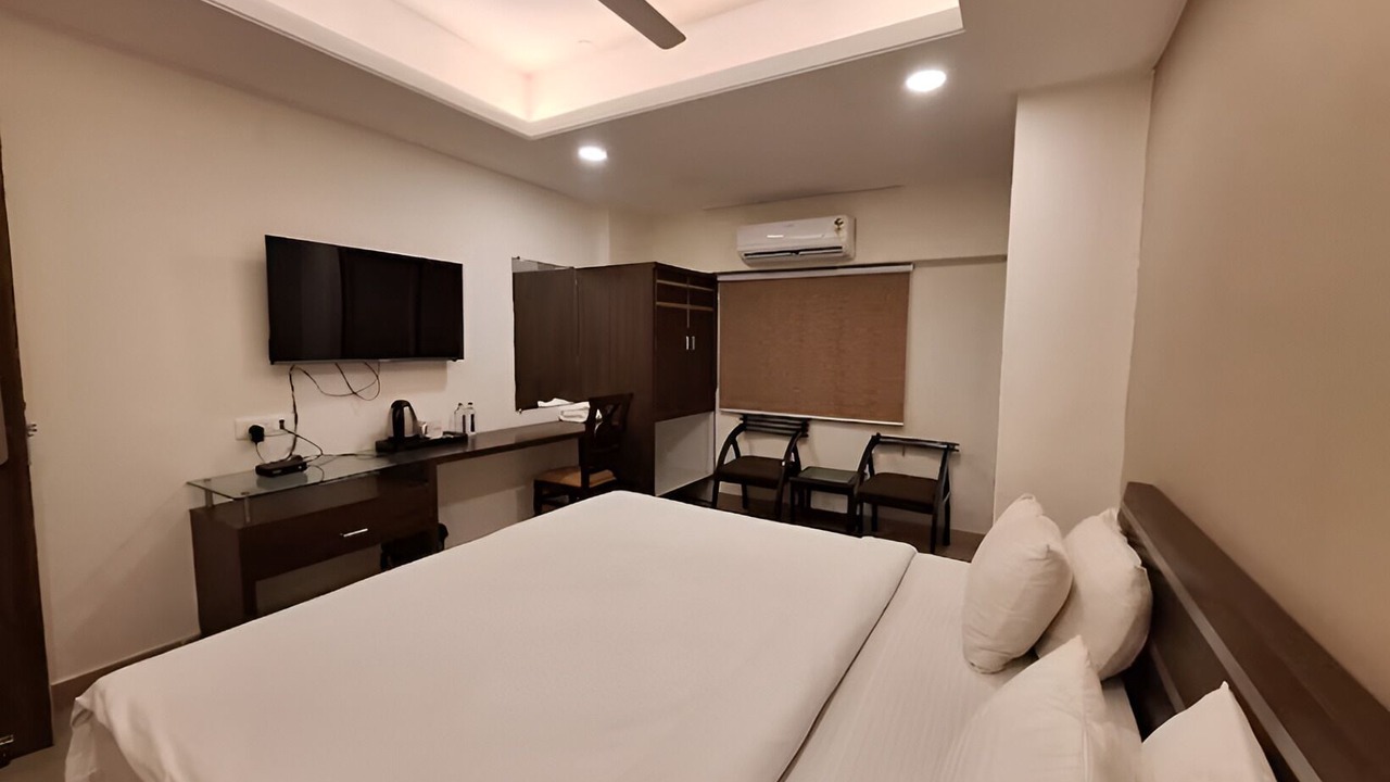 Photo of Bedroom in Bhopal