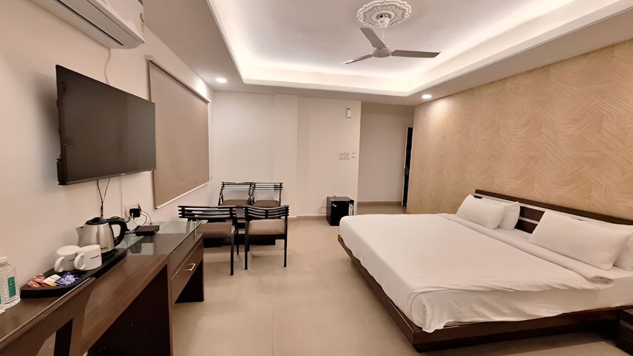 Photo of Bedroom in Bhopal