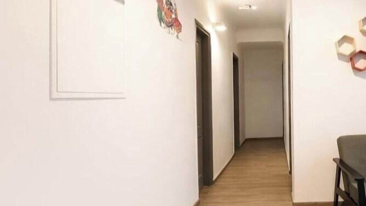 Photo of Livingroom in DLF City