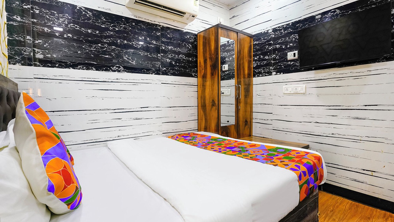 Photo of Bedroom in Marol