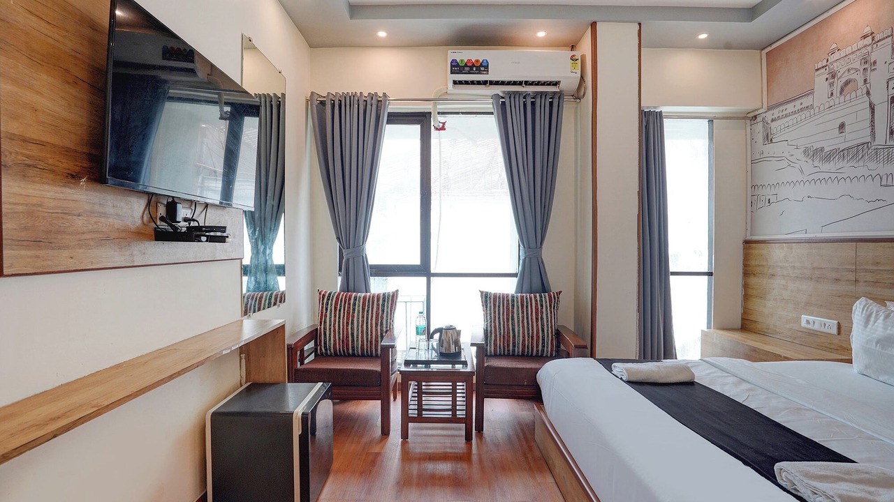 Photo of Bedroom in Vile Parle East