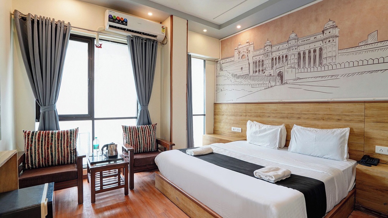 Photo of Bedroom in Vile Parle East