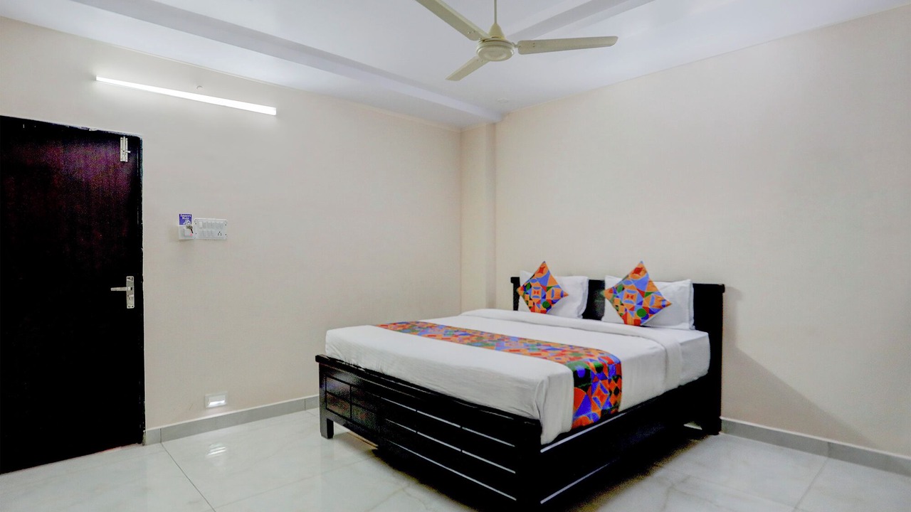 Photo of Bedroom in Kakinada