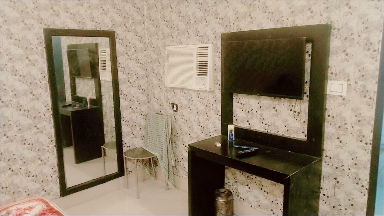 Photo of Bedroom in Haridwar