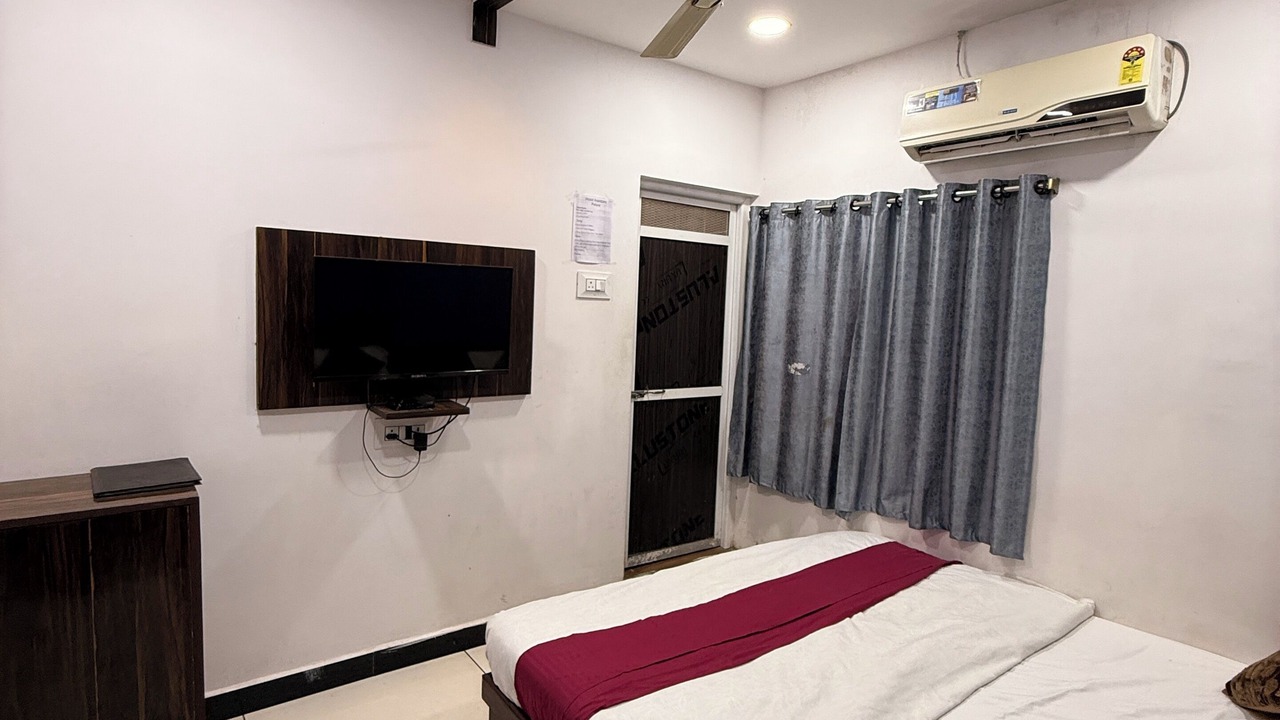 Photo of Bedroom in Ujjain