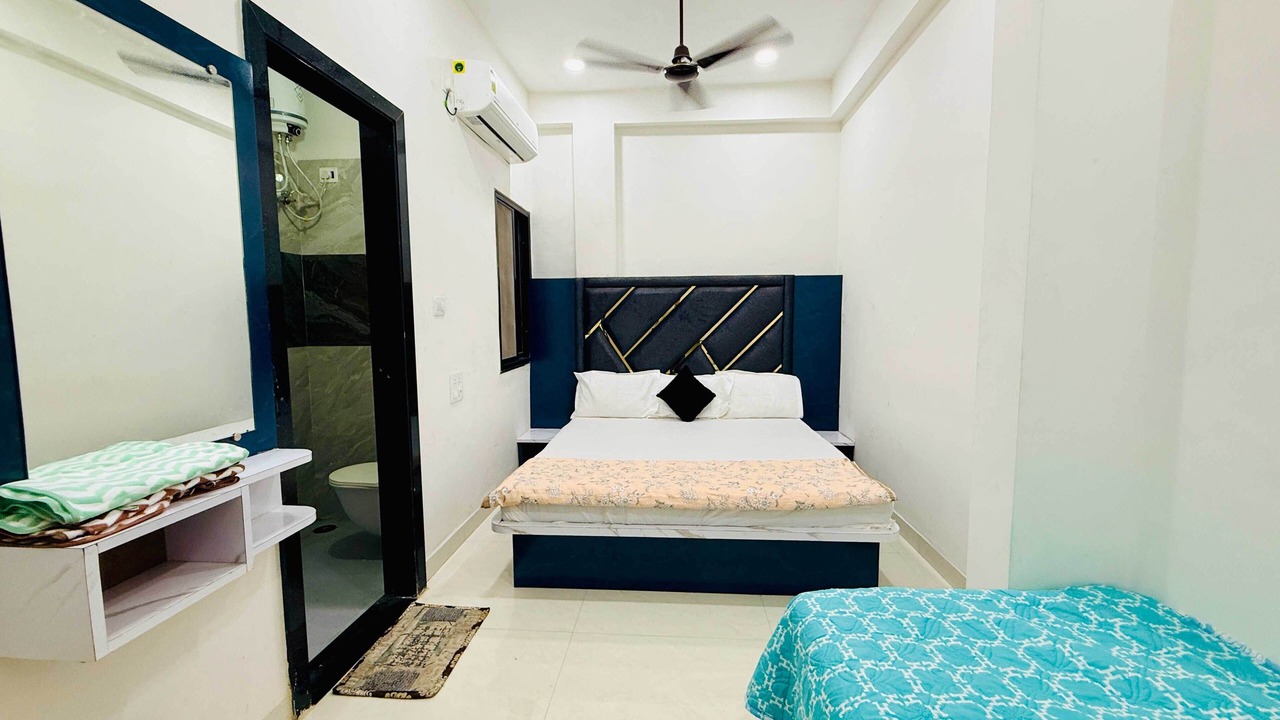 Photo of Bedroom in Omkareshwar