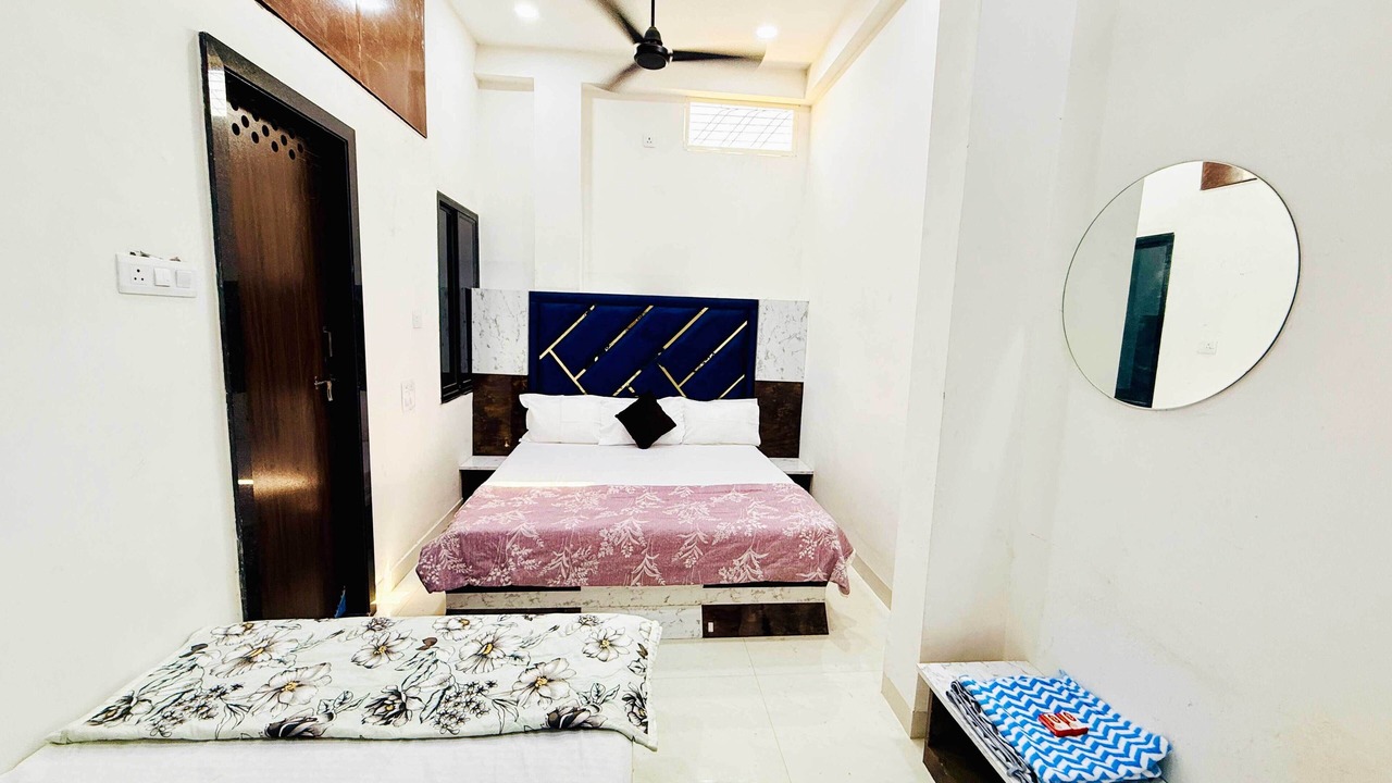 Photo of Bedroom in Omkareshwar