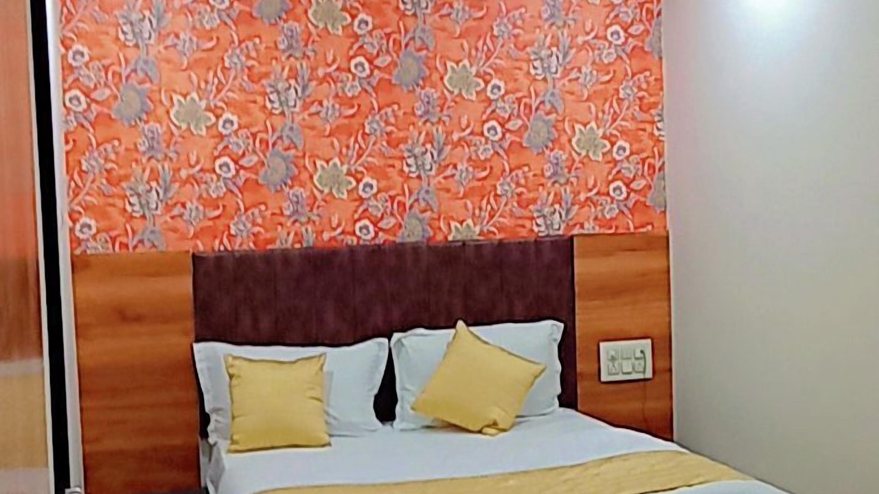 Photo of Bedroom in Rajkot