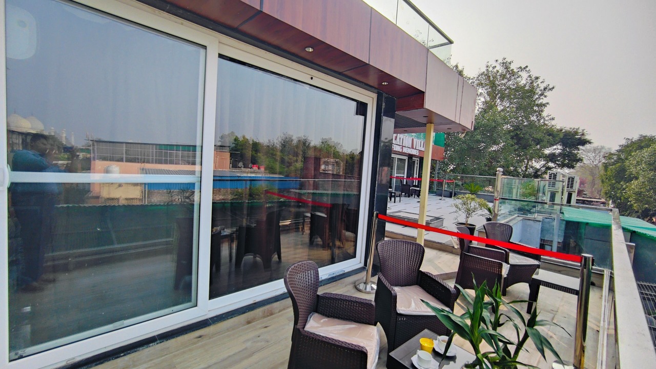 Photo of Patio Balcony in Taj Ganj